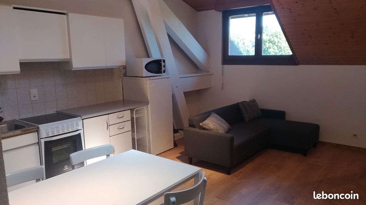Appartement 2 pièces 44 m² · à Saint-Genis-Pouilly · 44 m² · 896 €/mois