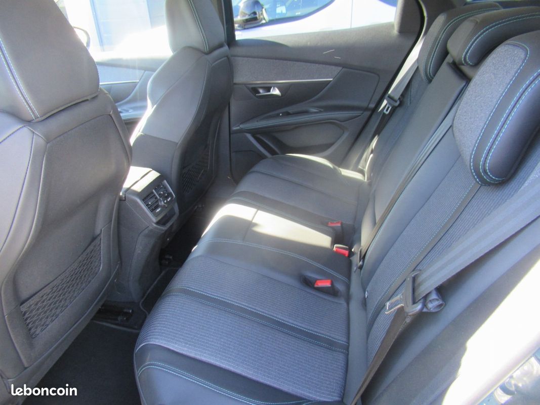 Peugeot 3008 (2) 1.6 HYBRID 225 E-EAT8 Allure Pack (image 12)