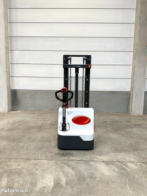 Gerbeur électrique 1500 Kg NEUF et DISPO (image 2)