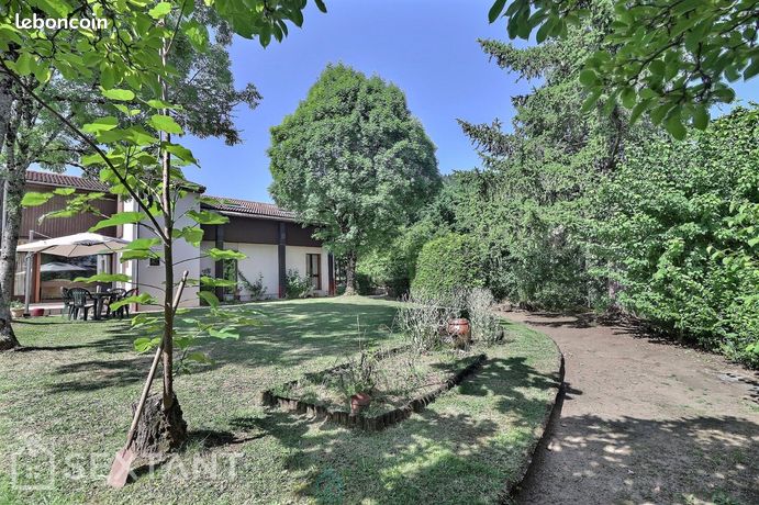 Maison 7 pièces 190 m²