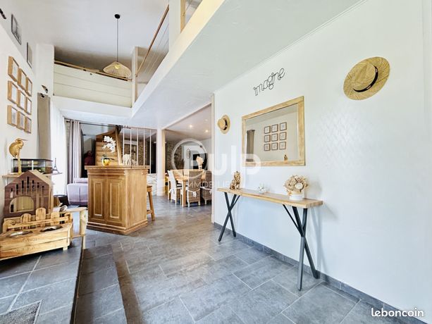 Maison de ville 8 pièces 127 m²