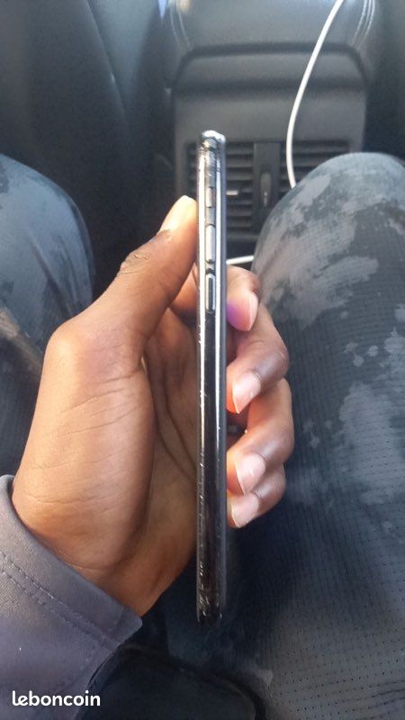 IPhone X (image 3)