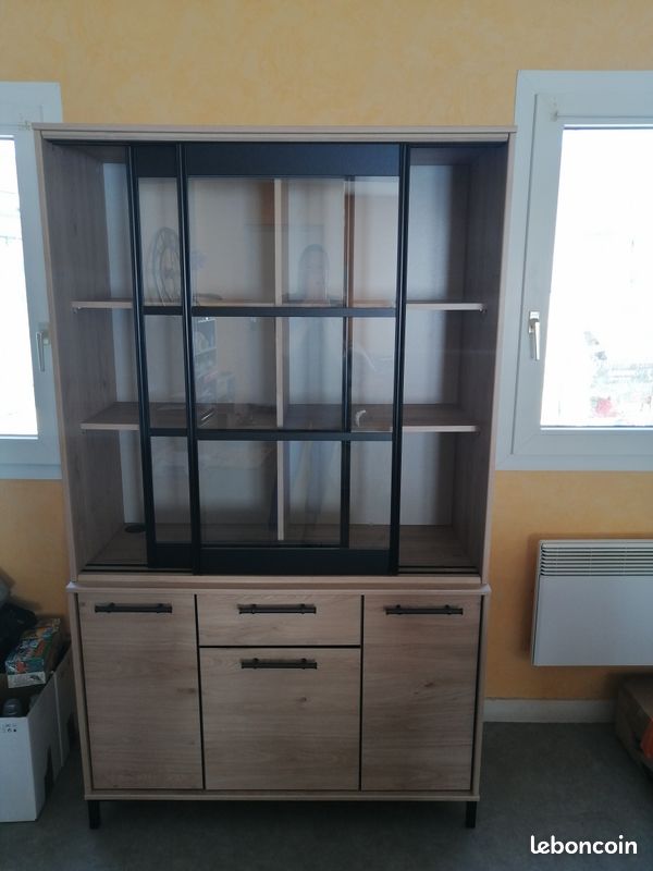 Vend meuble vaisselier (image 1)