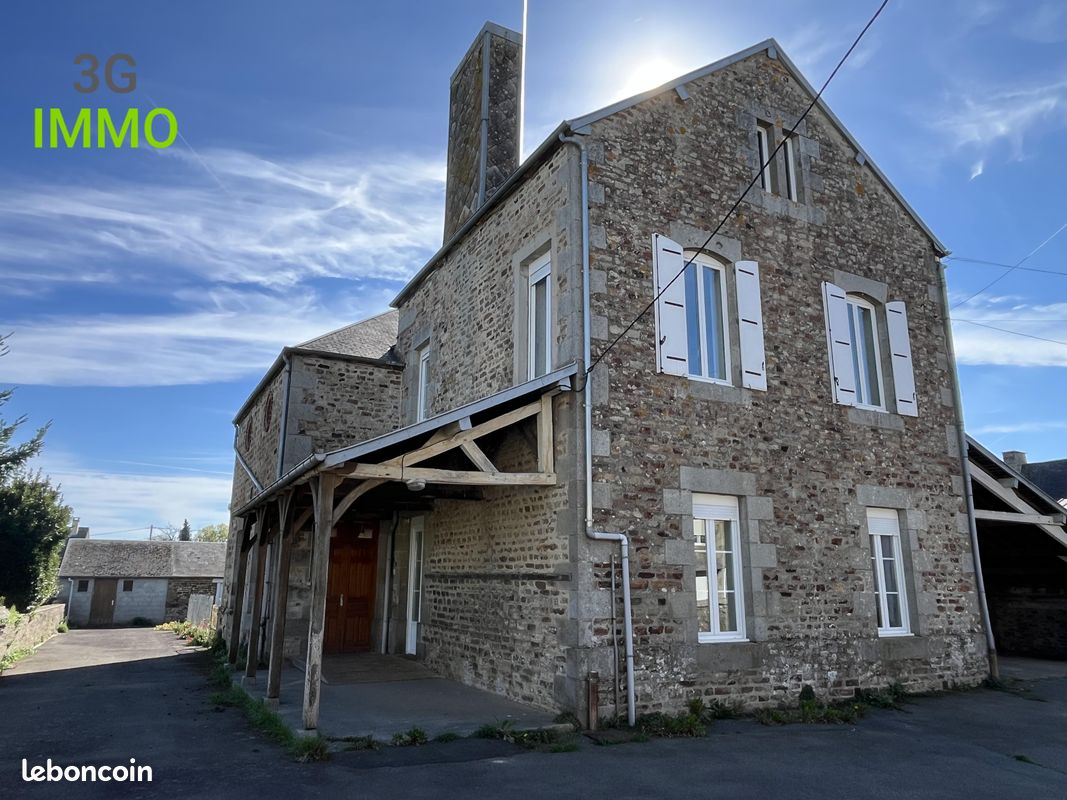 Maison 11 pièces 235 m² · à Landelles-et-Coupigny · 235 m² · 128 000 €