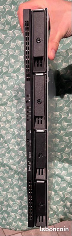 NAS Synology RS818RP+ - Serveur De Stockage Rackable - Neuf