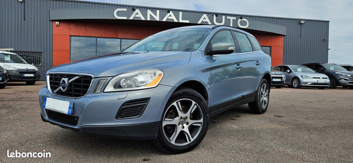 Volvo XC60 D3 163 CH DRIVE MOMENTUM BOITE MECANIQUE (image 1)
