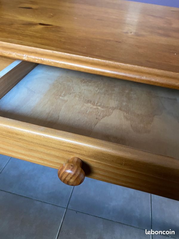 Table pin (image 4)