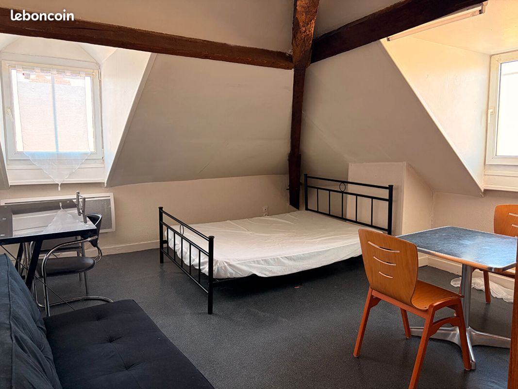 Appartement 1 pièce 15 m² · à Saint-Quentin · 15 m² · 310 €/mois
