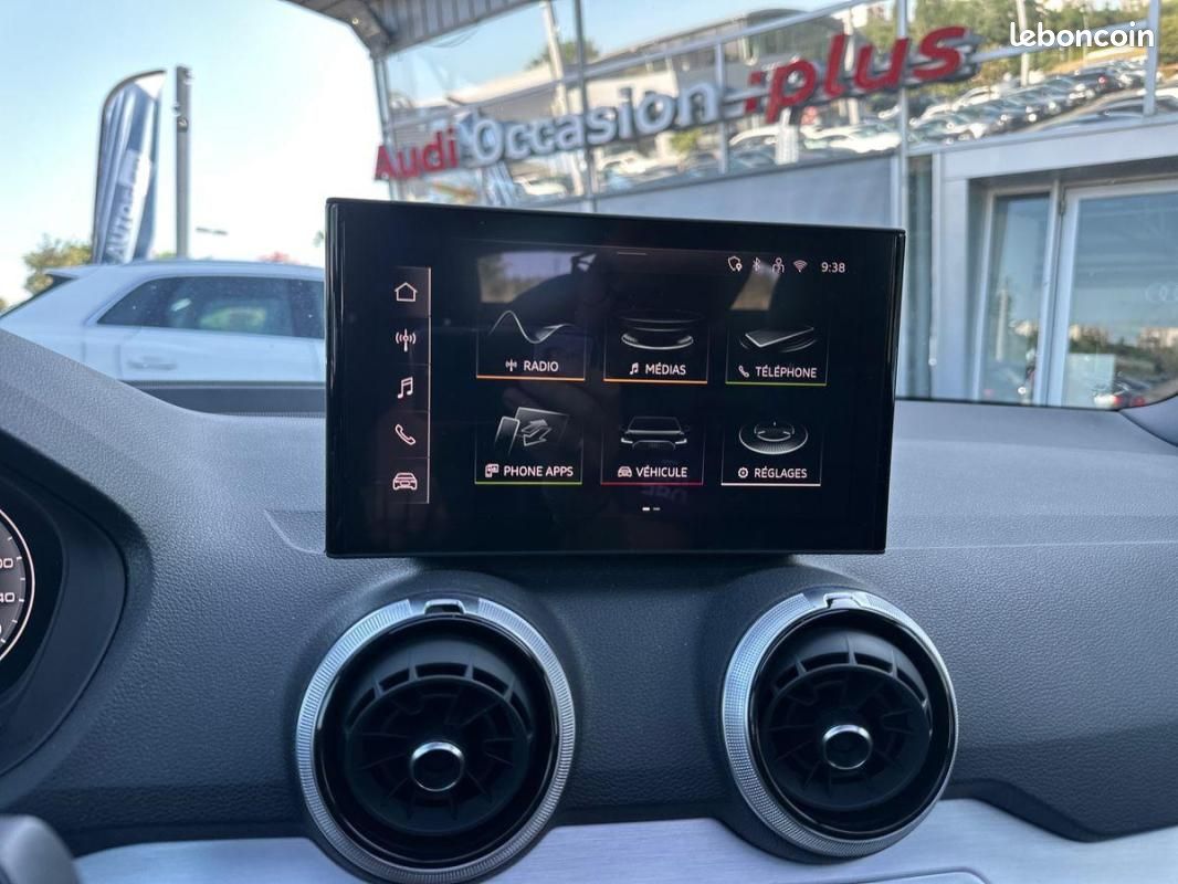 Audi Q2 35 TFSI 150 S tronic 7 S line (image 16)