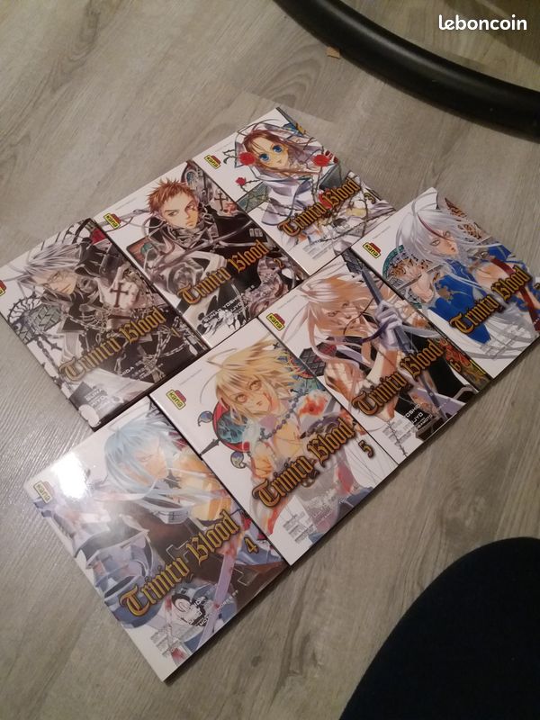 Tomes 1 à 7 manga trinity blood (image 1)