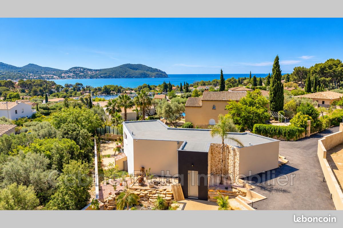 Maison 5 pièces 160 m² · à Saint-Cyr-sur-Mer · 160 m² · 1 560 000 €