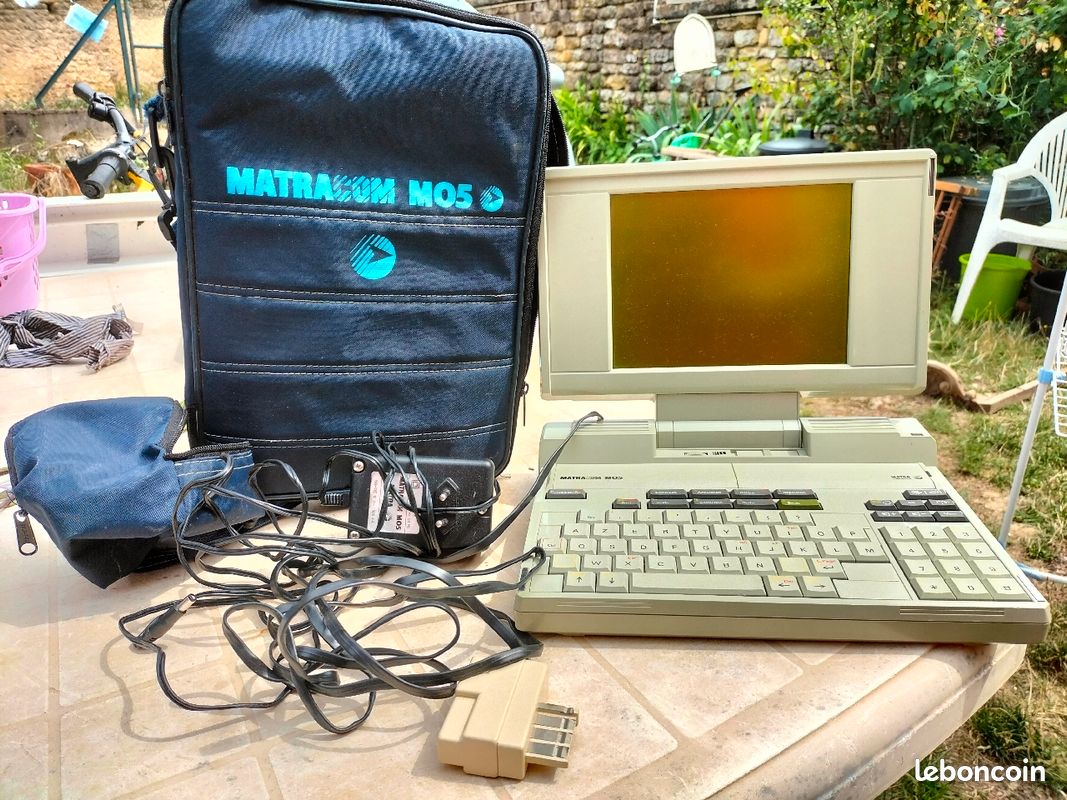Minitel Matra M05 (image 1)