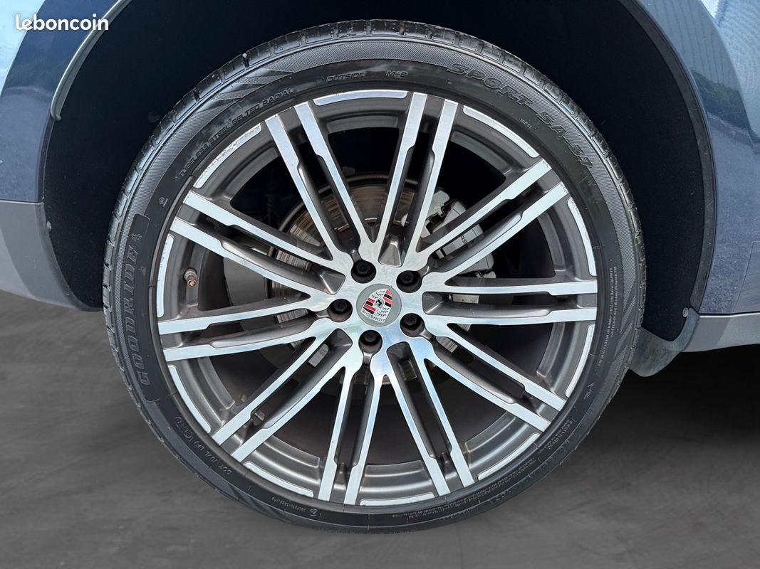 PORSCHE MACAN 3.0D 258 S Toit Pano bose hayon elec sièges élec à mémoires jantes turbo Garantie 12 Mois (image 17)