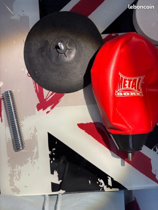Punching Ball De Bureau Metal Boxe - Anti-Stress Et Réflexes - Rouge