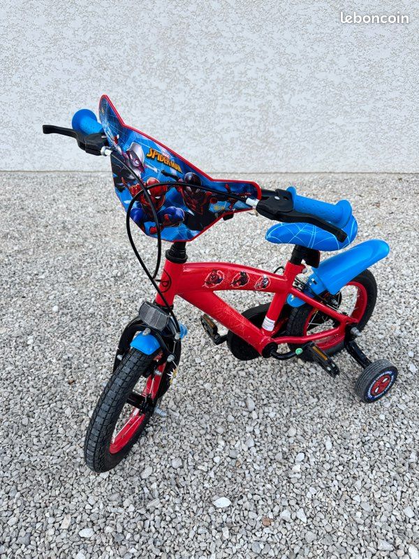 Vélo spidey (image 1)