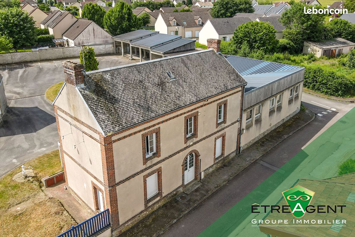 Maison 10 pièces 210 m² · à Sainte-Gauburge-Sainte-Colombe · 210 m² · 314 400 €