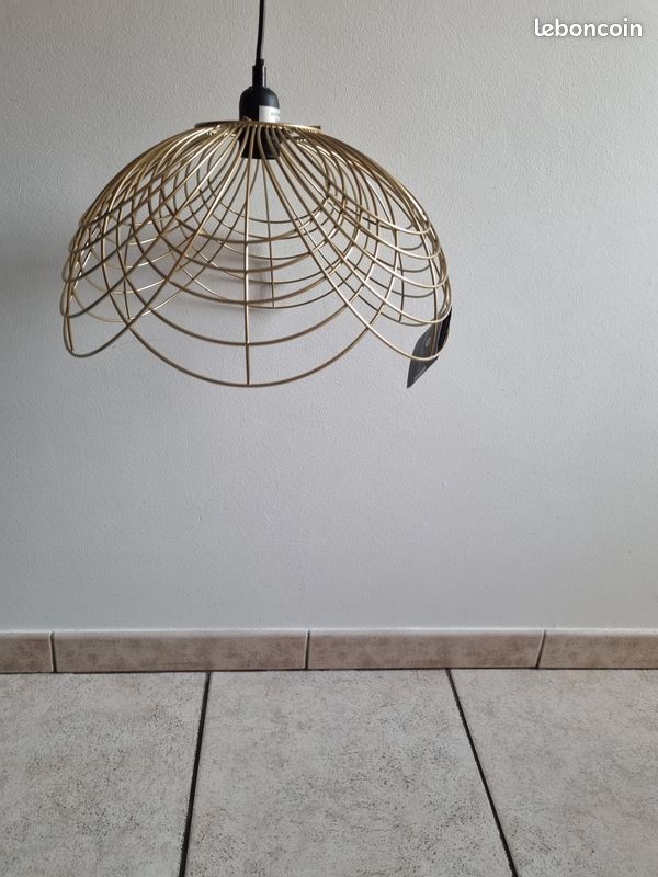 Suspension métal (image 2)