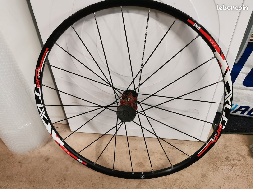 Paire De Jantes VTT Alu EXAL MX19 26 Pouces - 36 Trous - Pneus Inclus - Neuves