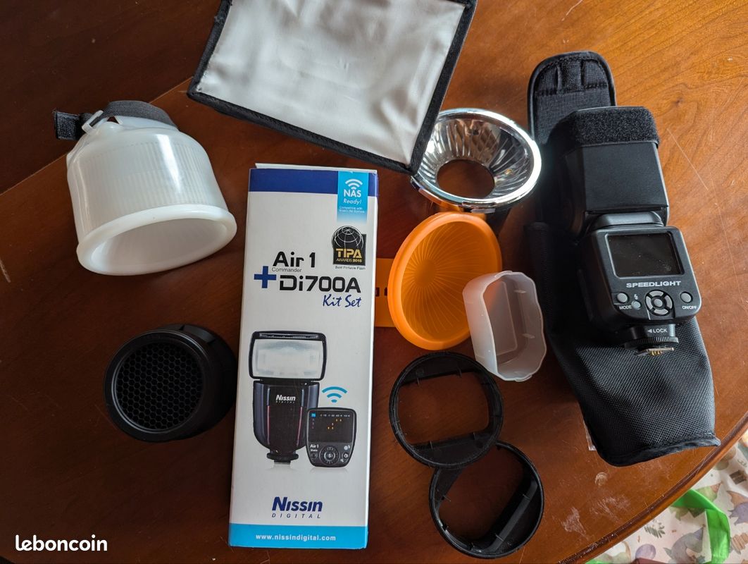 Lot accessoires flash + Flash Air 1 Di700A + flash neewer speedlight nw985 (image 1)