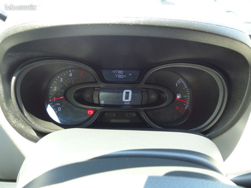 Renault TRAFIC III COMBI L1 1.6 DCI 125CH ENERGY LIFE 9 PLACES (image 21)