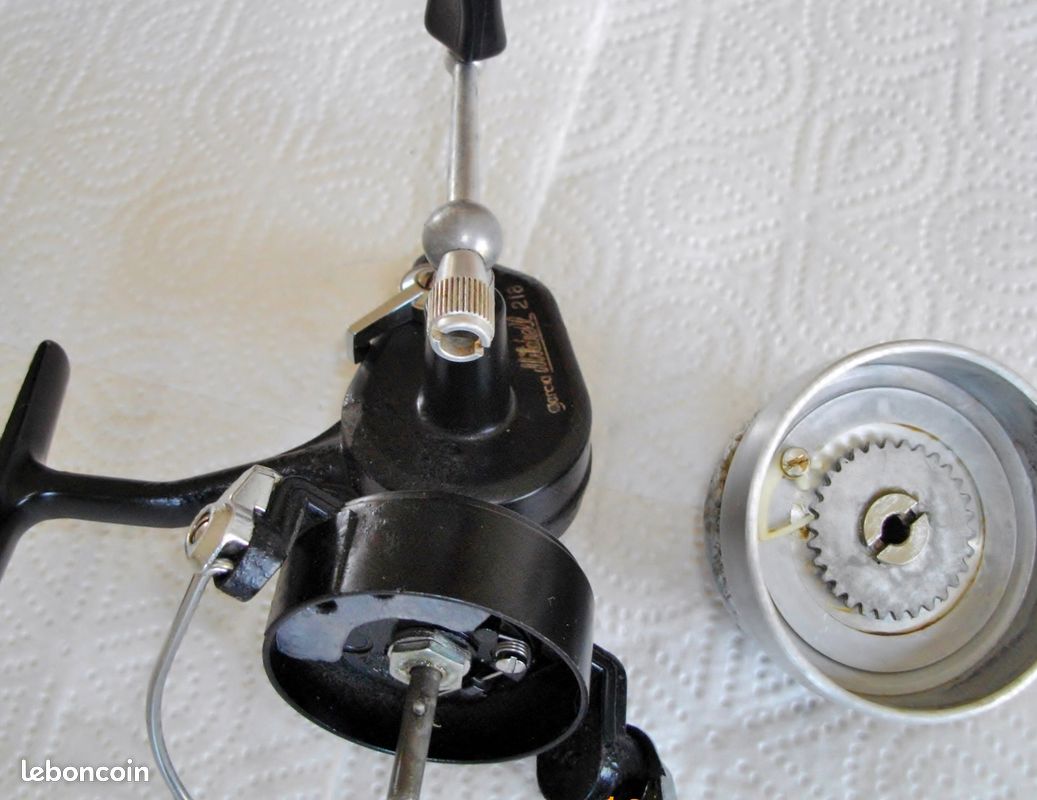 Moulinet De Pêche Vintage Mitchell Garcia Royal Bonnyl Noir - Grand Modèle - Avec étui