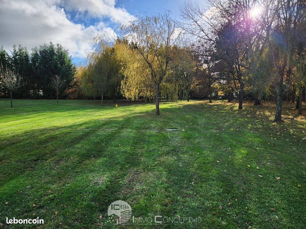 Terrain 902 m² · à Blaison-Saint-Sulpice · 902 m² · 99 900 €