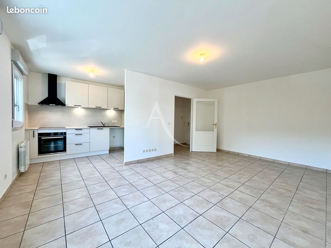 Appartement 2 pièces 45 m² · à Saint-Julien-en-Genevois · 45 m² · 1 250 €/mois