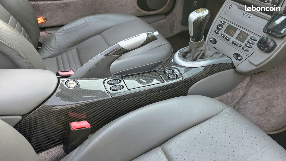 PORSCHE 911 996 - CARRERA 4 - CABRIOLET - 3.6 - 320 ch - BM6 - NOMBREUSES OPTIONS (image 10)