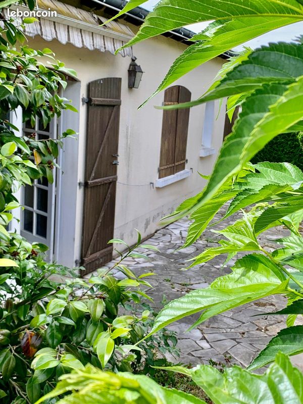 Maison 5 pièces 93 m² · à Tiffauges · 93 m² · 158 700 €