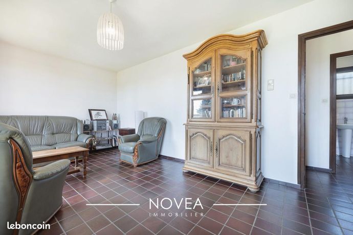 Maison 5 pièces 109 m² — 6