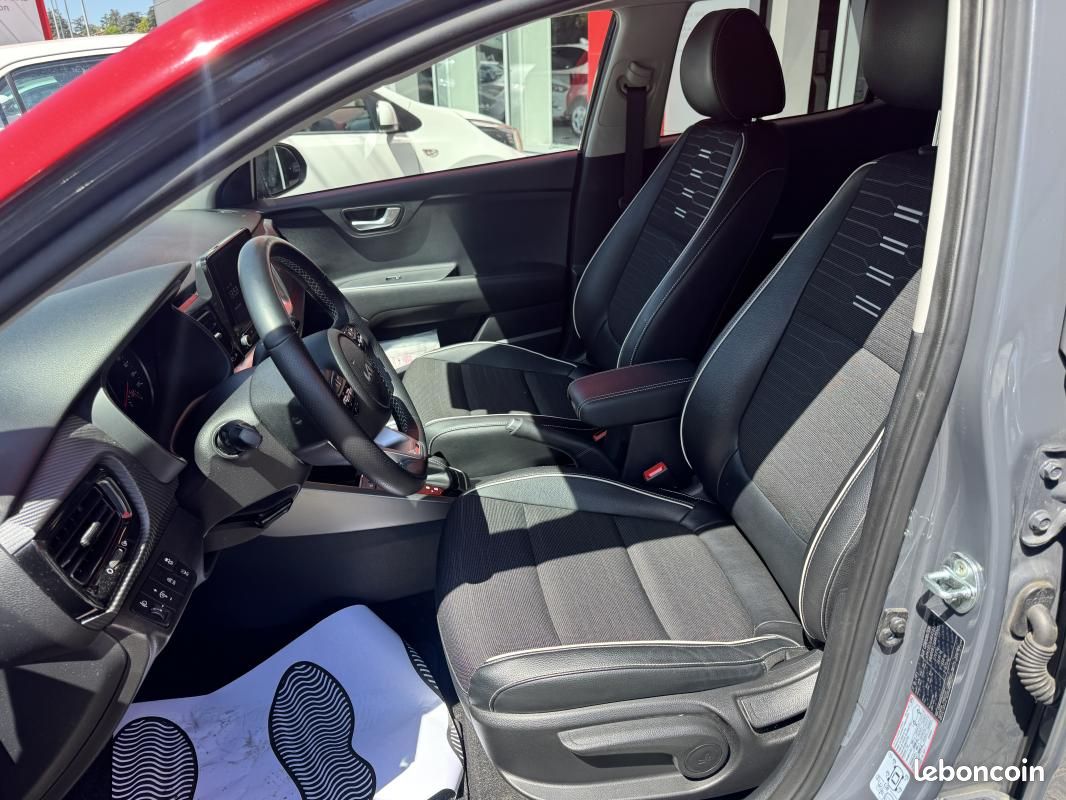 Kia Stonic 1.0 T-GDi 120 ch MHEV DCT7 GT Line Premium (image 4)