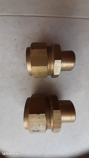 Adaptateurs Raccords Tuyaux polyéthylène / Cuivre (image 1)