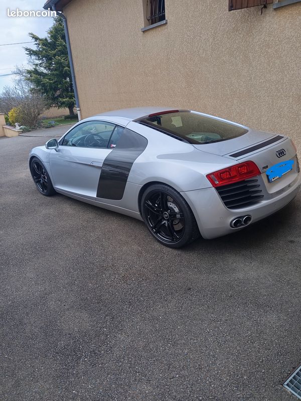 Audi r8 (image 1)
