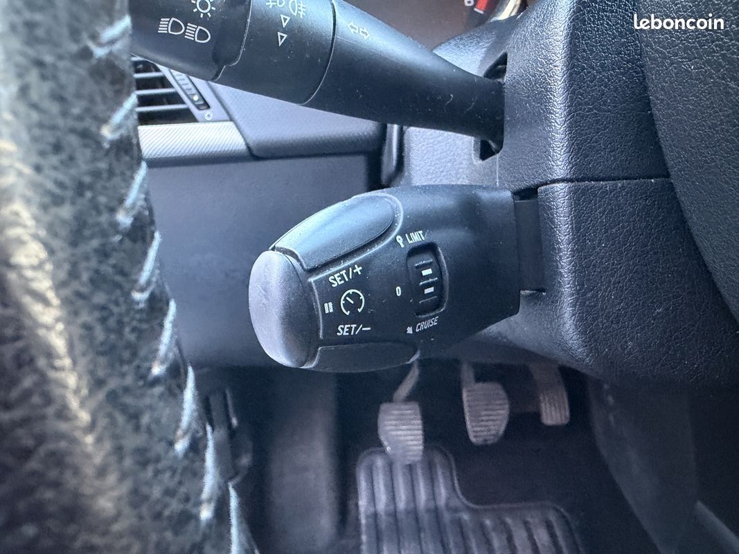 Peugeot 207 1.6 HDI110 SPORT 5P (image 15)