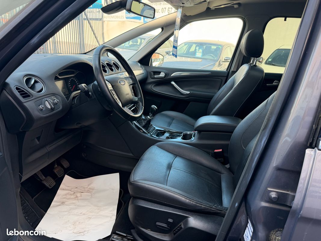 Tres beau Ford S-Max 1.6 TDCi 115 cv Titanium premiere main 7 places (image 5)