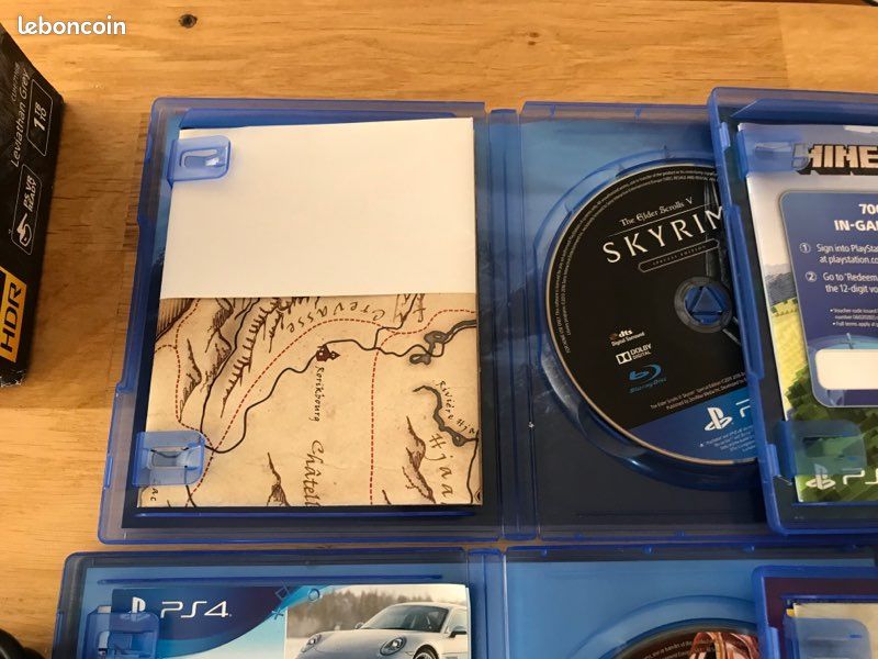 Lot de jeux PS4 God of war GTA Res Dead Redemtion Uncharted Fifa... (image 9)