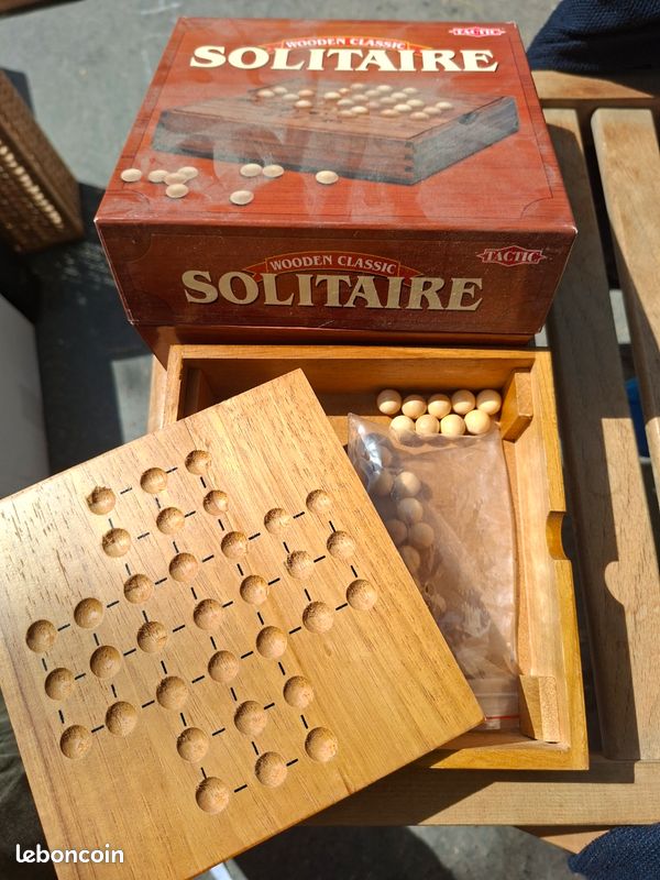SOLITAIRE + le RENARD ET LES OIES de 1 à 2 joueurs. Jeu de société