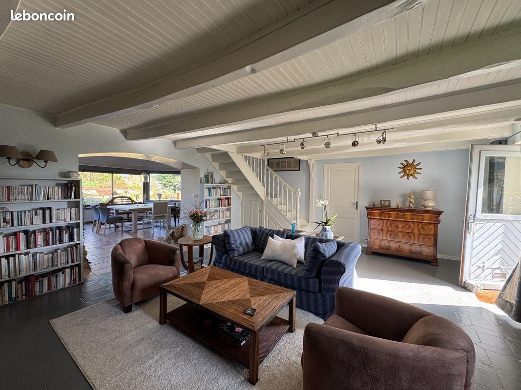 Maison 7 pièces 201 m² · à Bannalec · 201 m² · 418 000 €