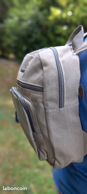 Petit sac à dos vert kaki en toile état neuf (image 3)