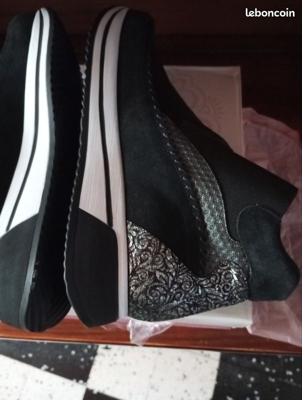 Bottines neuves en cuir pointure 41 (image 4)
