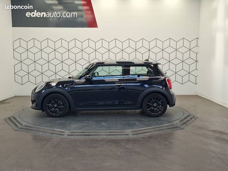 Mini Hatch 3 Portes Cooper 136 ch DKG7 Edition Camden (image 2)