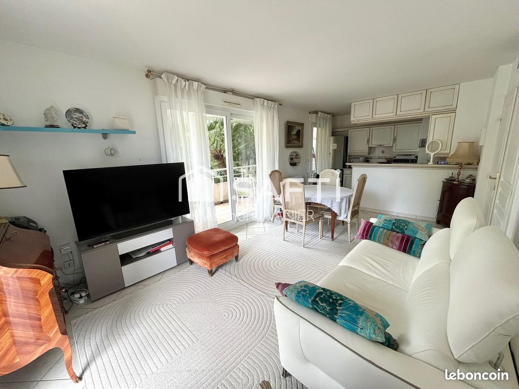 Appartement 2 pièces 46 m² · à Antibes · 46 m² · 315 000 €