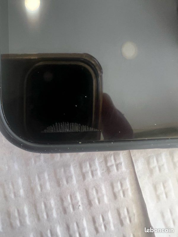 IPhone 13 Pro Max à vendre ou échange (image 2)