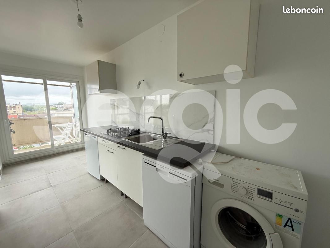 Appartement 1 pièce 56 m² · à Reims · 56 m² · 703 €