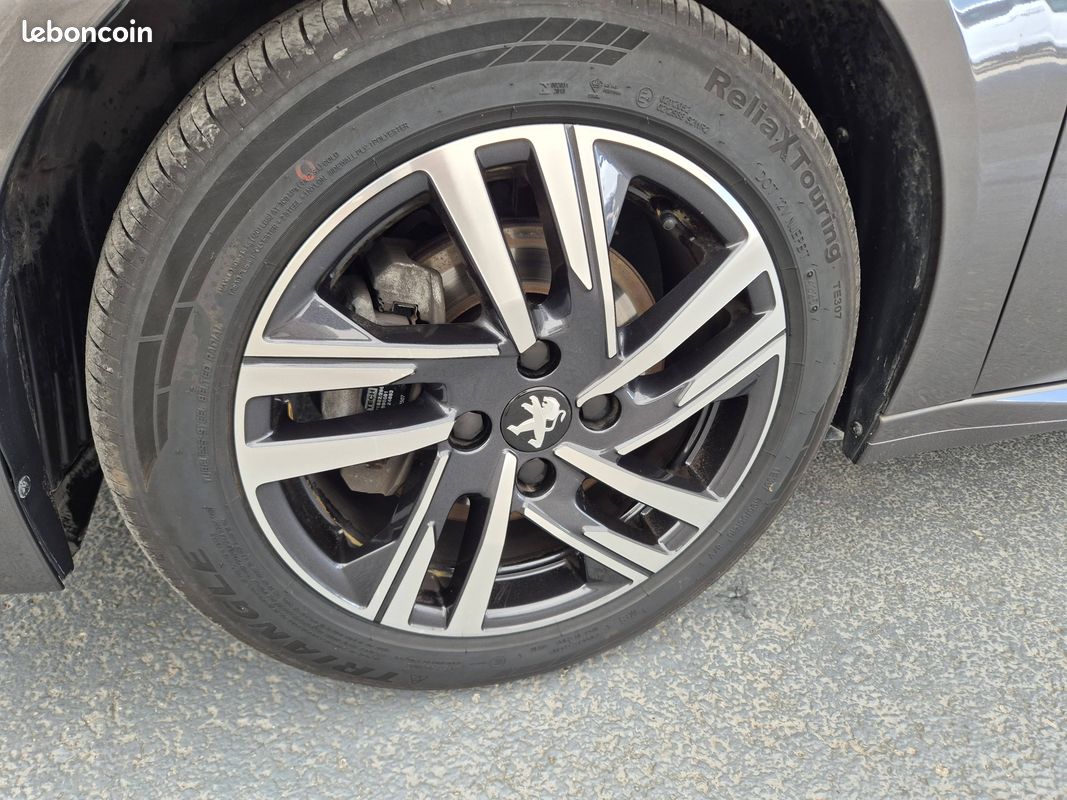 PEUGEOT 208 PureTech 100 S&S BVM6 Style (image 11)