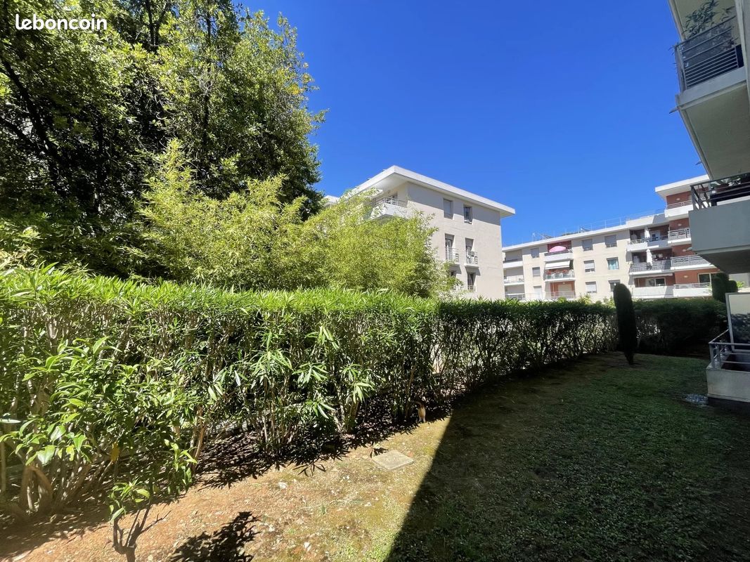 Appartement 1 pièce 27 m² · à Antibes · 27 m² · 670 €/mois