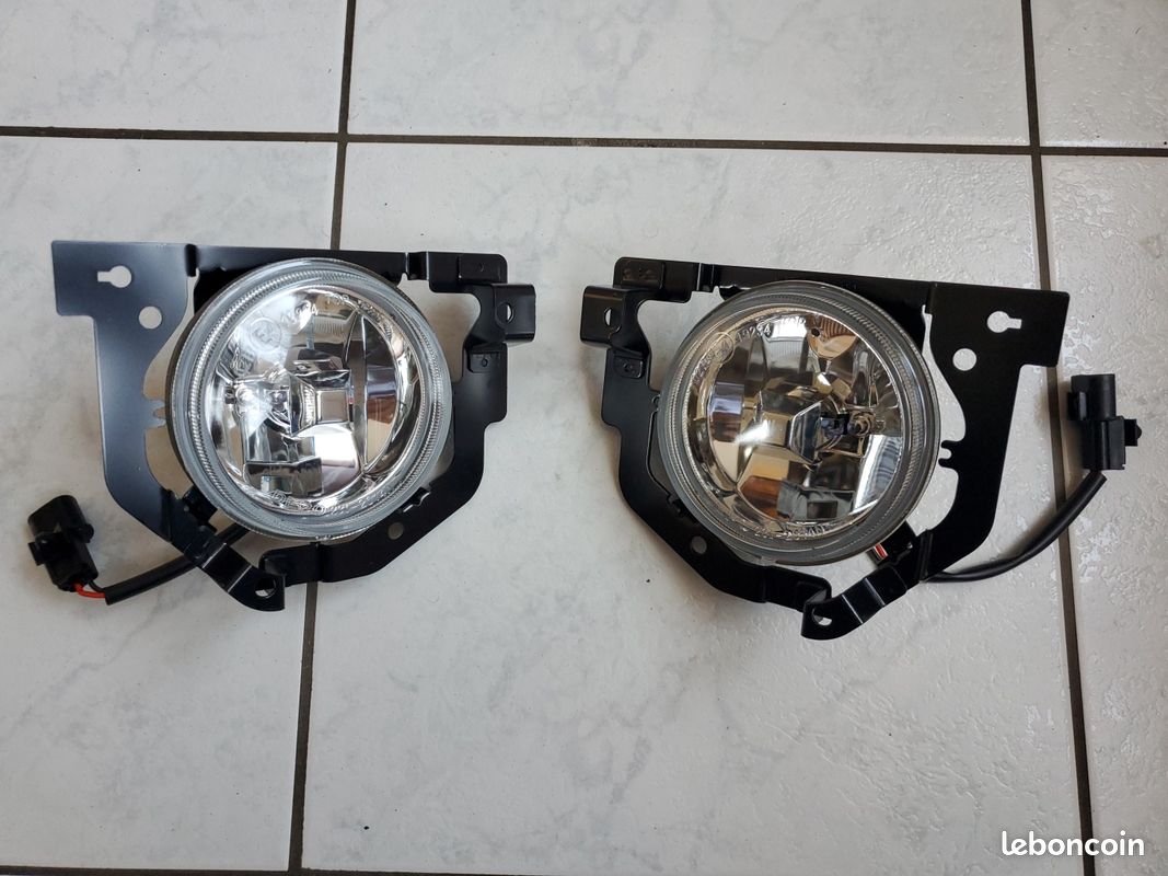 Feu antibrouillard avant Suzuki Grand Vitara Neuf (image 2)