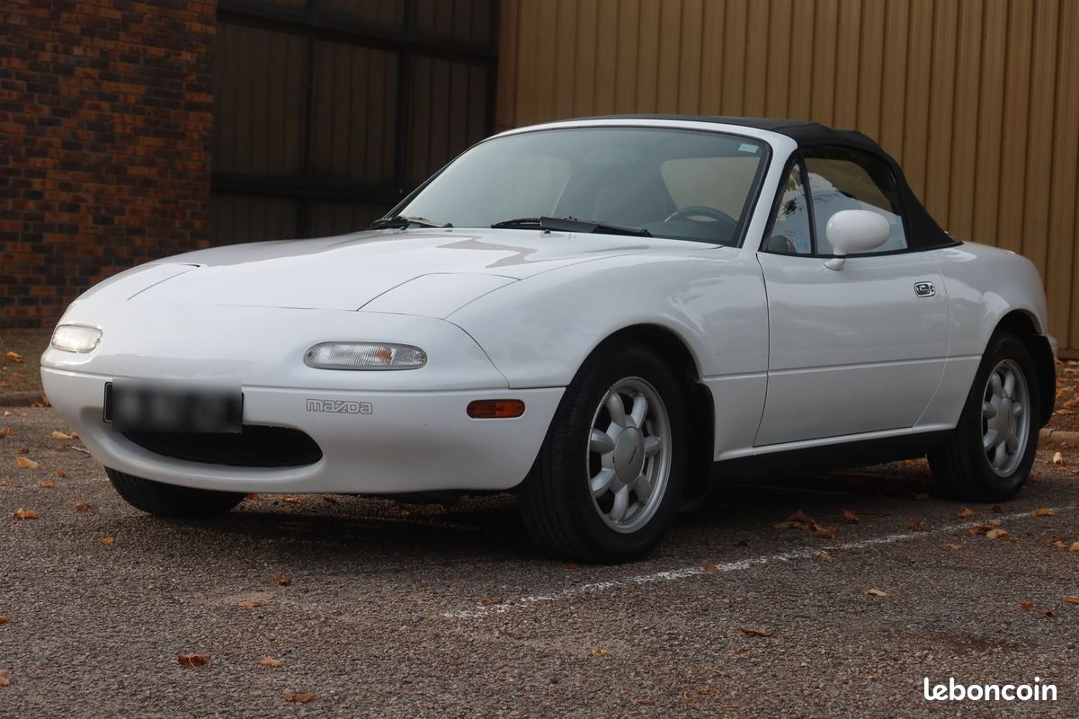 Magnifique Mazda MX-5 NA (image 1)