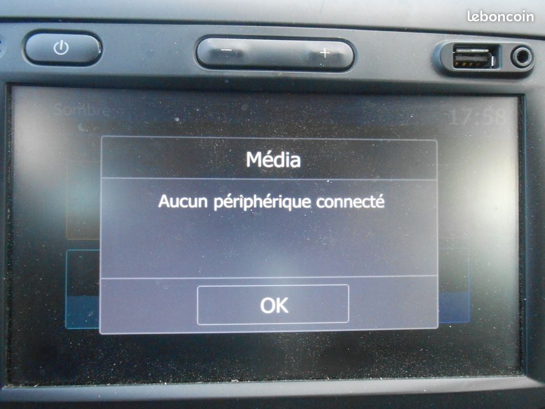 DACIA DUSTER Blue dCi 115 4x2 Confort (image 29)