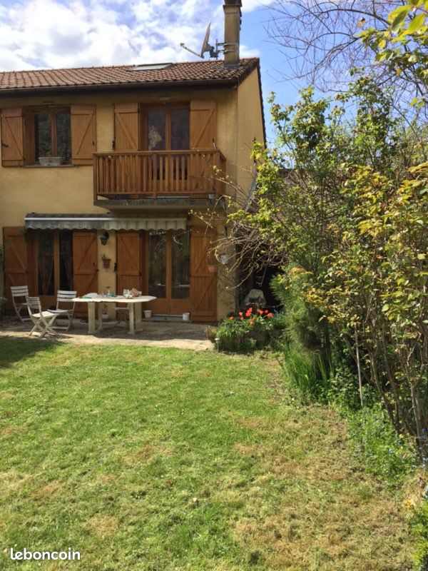 Maison 4 pièces 102 m² · à La Buisse · 102 m² · 1 250 €/mois
